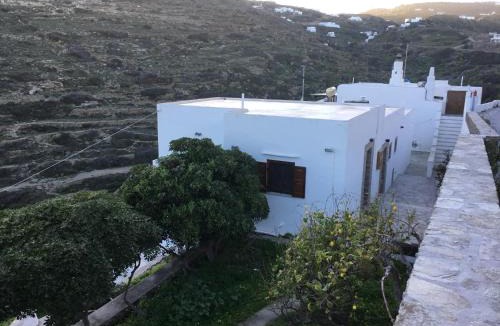 Kastro House | VILLA LEMONIA