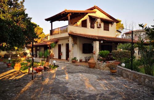 Lakopetra Villa | Villa Lena Entire cottage