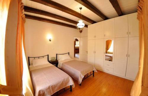 Ano Korakiana Villa | Villa Leo Junior