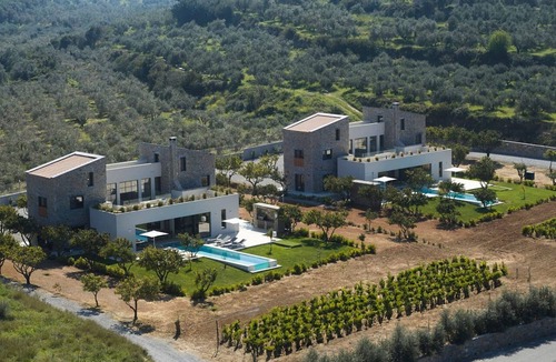 Skaleta Villa | Villa Livani, Prinos | Sleeps 12 | Heated Pool | Peaceful Countryside Retreat