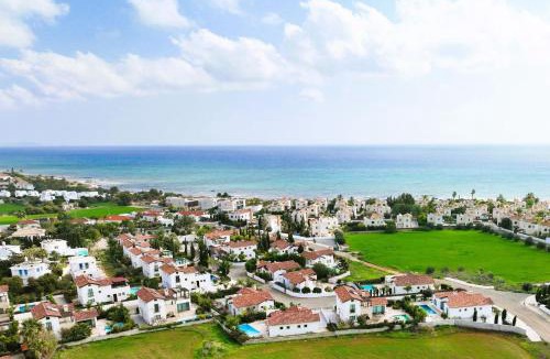 Ayia Thekla Villa | Villa Louisa