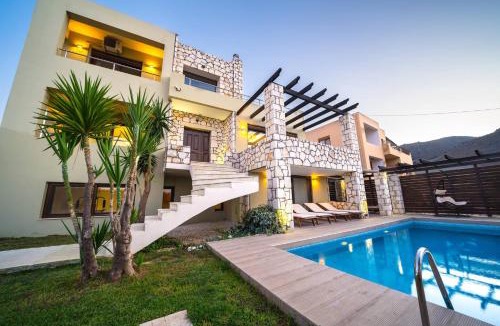 Megala Chorafia Villa | Villa Majestic Heated Pool Sauna & Endless Sea Views