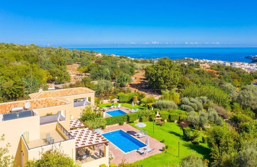 Gerani Villa | Villa Mary - Three Bedroom Villa, Sleeps 6