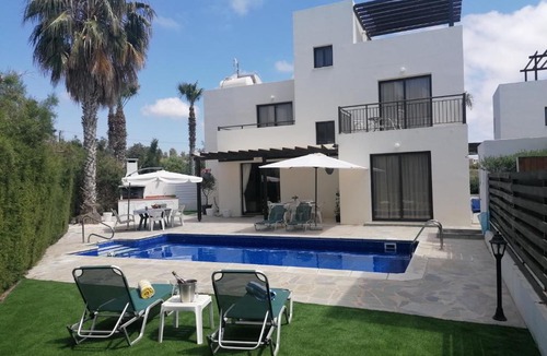 Kissonerga Villa | Villa Med-Sunset