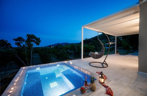 Lithakia Villa | Villa natura prive jacuzzi