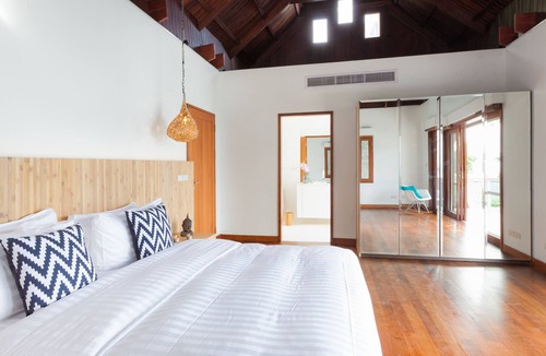 Kamala Villa | Villa Nevaeh embraces the beauty of its Ocean-front location