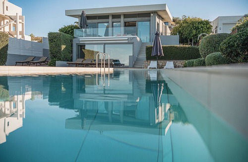 Kalathas Villa | Villa Niba-Just a breath from the Sea