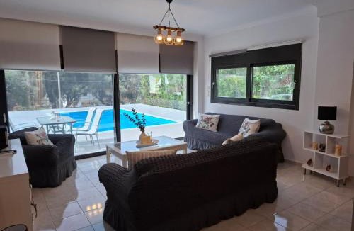 Plataria Villa | Villa Nicolas Plataria