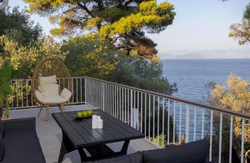 Perama Villa | Villa Ninemia Seaview by Estia