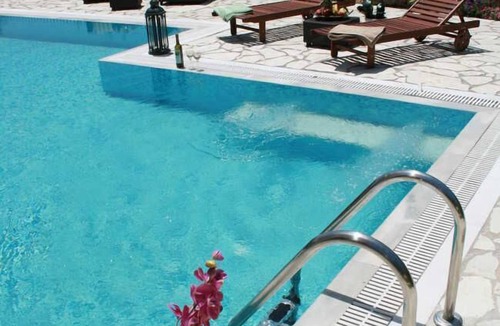 Nidri Villa | Villa Niriides-Private secluded villa w/t big swimming pool
