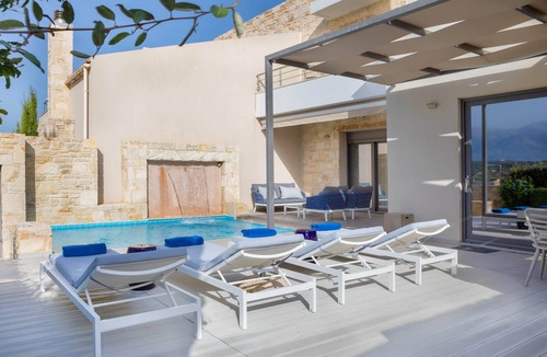 Plaka Villa | Villa Nova (2 bedroom villa)