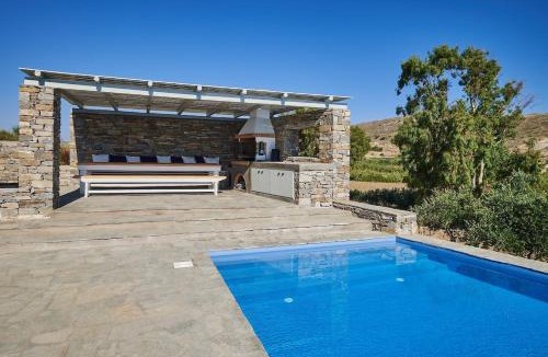 Naousa Villa | Villa Okyalos - Purely Greek