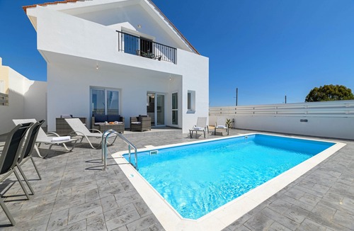 Xylofagou Villa | Villa Olivia - 3 bedroom villa ideal for relaxed family holidays