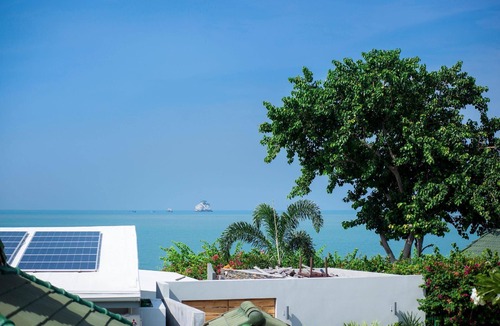 Moo 5 House | Villa overlooking the water
