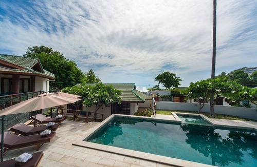 Moo 5 House | Villa overlooking the water
