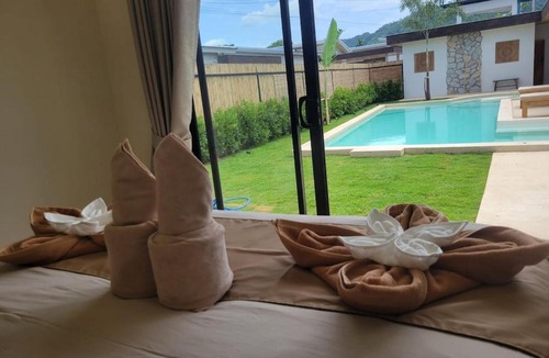 Maret Villa | Villa Pauzo - Piscine Spa et Baby foot privé - 5 minutes de marche des plages - Lamai
