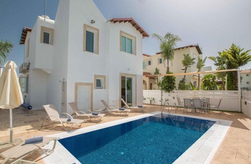 Pernera Villa | Villa PEKAT23