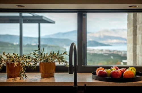 Kissamos Villa | Villa Phos | Luxury, private pool&stunning seaview
