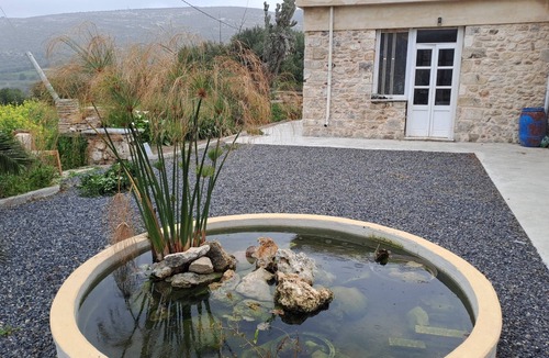 Knosos Villa | Villa Phyllia, a property with history - fifteen minutes from Iraklion airport.