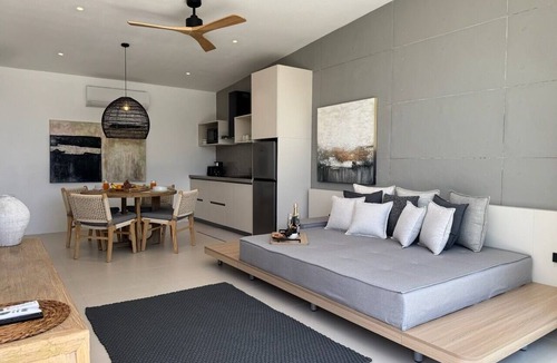 Bophut Hills House | Villa Ramay - Boutique Pool Villa - 5 Minutes to Fisherman's Village