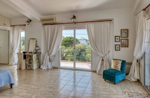 Lakopetra Villa | Villa Reiki, Classy beachfront Home at Lakkopetra