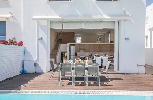 Protaras Villa | Villa Saffi,Luxury 4BDR Sea-front Protaras Villa with Pool and Amazing views