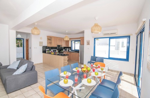 Pernera Villa | Villa Saint Nikolas is a 3 bedroom holiday property in a prime location