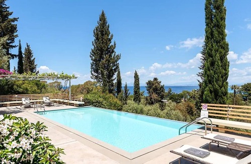 Agios Ioannis Villa | Villa Santolina - Three Bedroom Villa, Sleeps 6