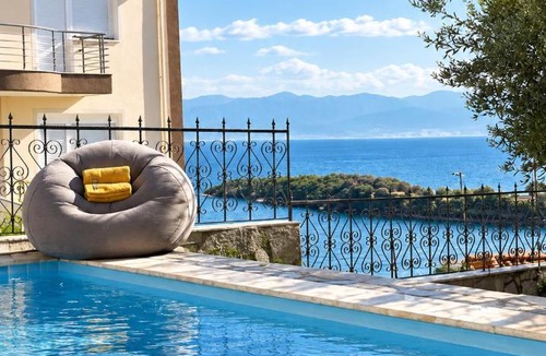 Volos Villa | Villa Seaside View Complex with Shared pool