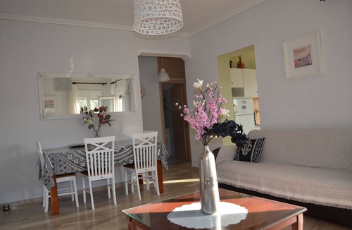 Kavala House | VILLA SIESTA detached house for relaxing holidays by the sea