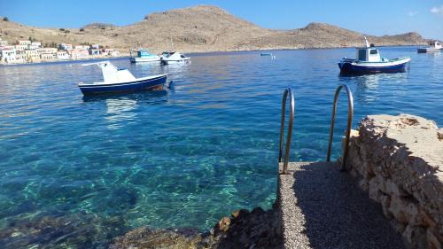 Halki House | Villa Skiadeni - Sea front house