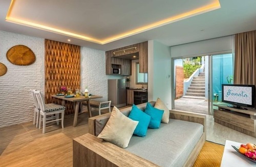 Chalong Apartment | Villa Sonata Suite Pool - Half Board NR