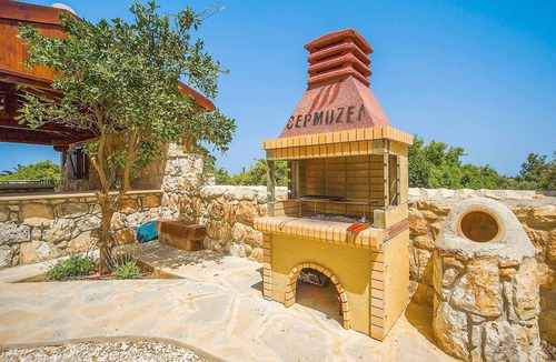 Argaka Villa | Villa Stavroulla - Four Bedroom Villa, Sleeps 8