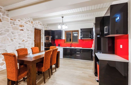 Skinaria Villa | Villa Stephania - Three Bedroom Villa, Sleeps 6