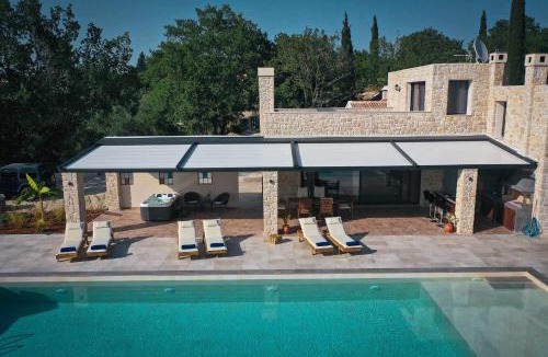Corfu Villa | Villa Stratos Corfu -private pool and hot tub