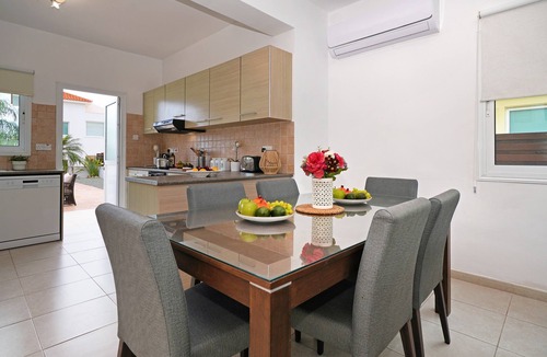 Paralimni Villa | VILLA SUMMER - 2BED WALKING DISTANCE TO AYIA TRIADA BEACH