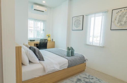 Ban Saiyuan Villa | Villa Tara - Sea view 5Br Rawai