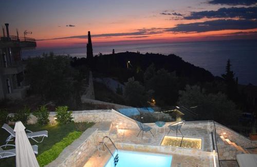 Agios Nikitas Villa | Villa Thetis with private pool where the sunsets fade away