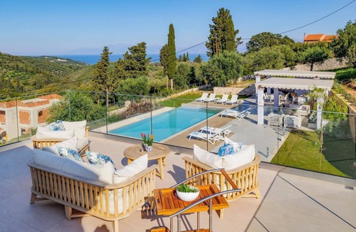 Ano Korakiana Villa | Villa Tila by Villa Plus