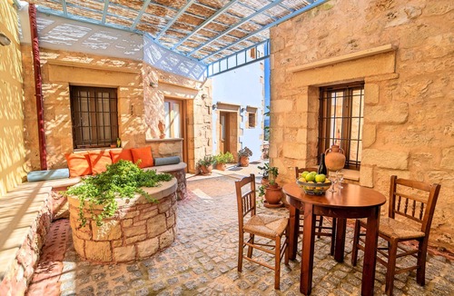 Kastellos Villa | Villa Veneciana with Heated Pool