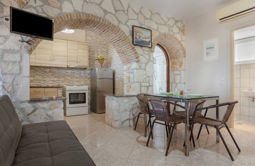 Limni Keri Villa | Villa 'Veronica' with Sea View, Wi-Fi and Air Conditioning