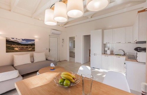 Ilida House | Villa with private pool 2-4 persons