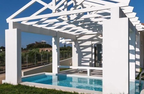 Ilida House | Villa with private pool 2-4 persons