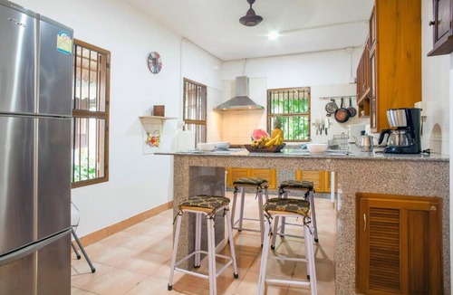 Nong Thale Villa | Villa with private pool and mountain views