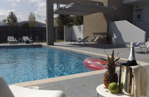 Zipari House | Villa "Xenos" mit Blick auf das Wasser by Interhome