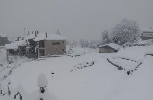 Ano Chora House | Village Inn