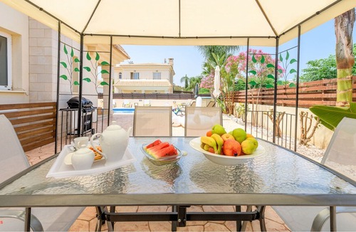 Kapparis Villa | Villas4kids Villa Hanna baby & toddler friendly