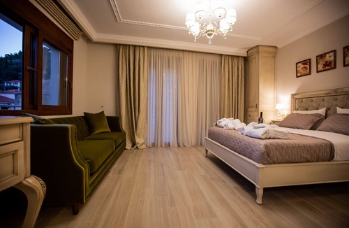 Gefira Mpania Apartment | Vip Lepanto Castle Suites