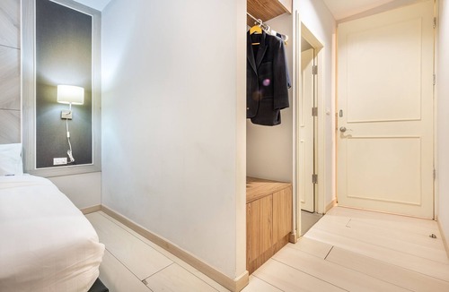 Khlong Maha Nak Hostel | Visut House Lan Luang4 , heritage hostel