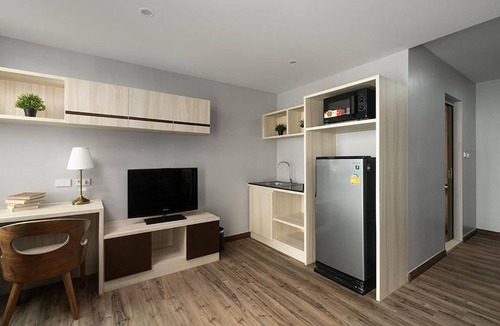 Bang Phli Apartment | VSK RESIDENCE At Suvarnabhumi Airport